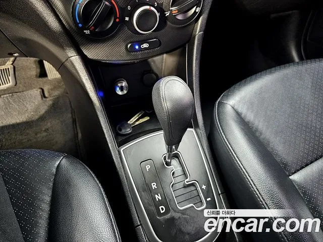 Hyundai Accent 2015 — фото 17
