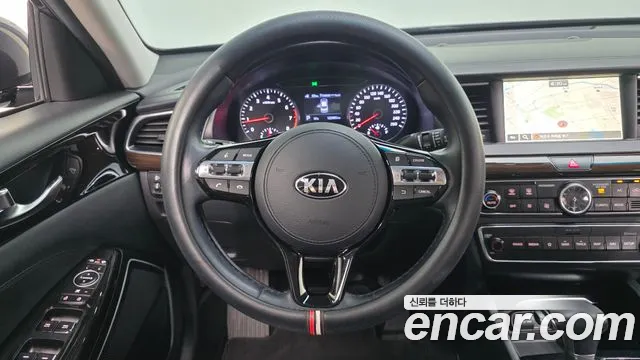 Kia K7 2019 — фото 14