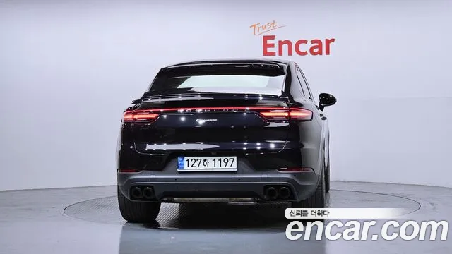 Porsche Cayenne 2021 — фото 4