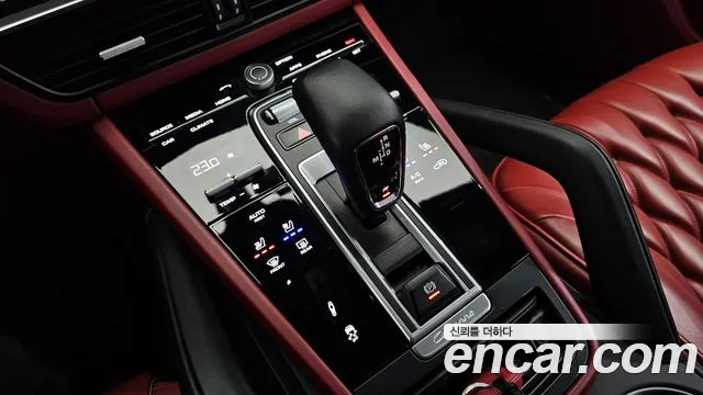 Porsche Cayenne 2021 — фото 9