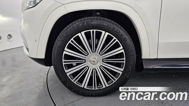 Mercedes-Benz GLS-Class 2023 — фото 5