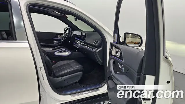 Mercedes-Benz GLS-Class 2023 — фото 10