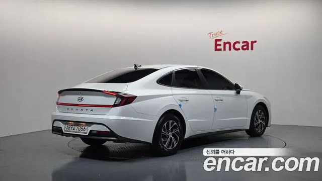 Hyundai Sonata 2022 — фото 2