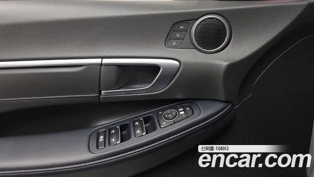 Hyundai Sonata 2020 — фото 12