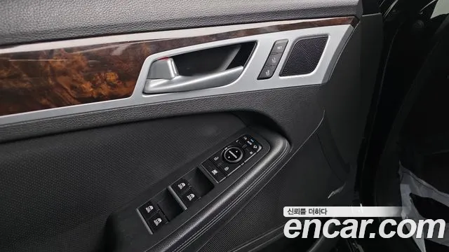 Hyundai Genesis 2014 — фото 17