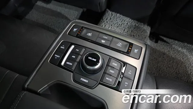 Hyundai Genesis 2014 — фото 18