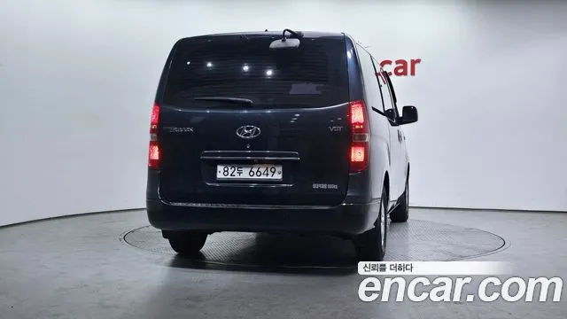Hyundai Starex 2019 — фото 4