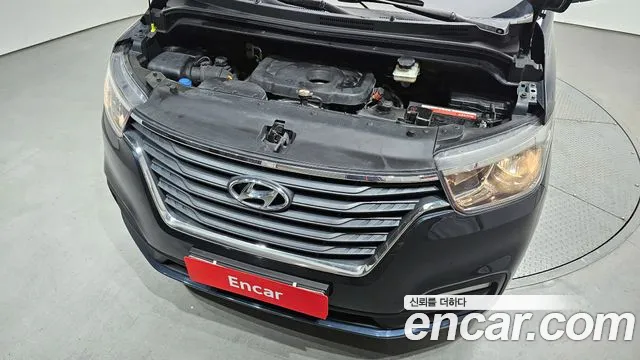 Hyundai Starex 2019 — фото 6