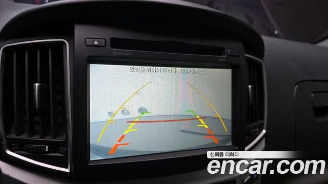 Hyundai Starex 2019 — фото 15