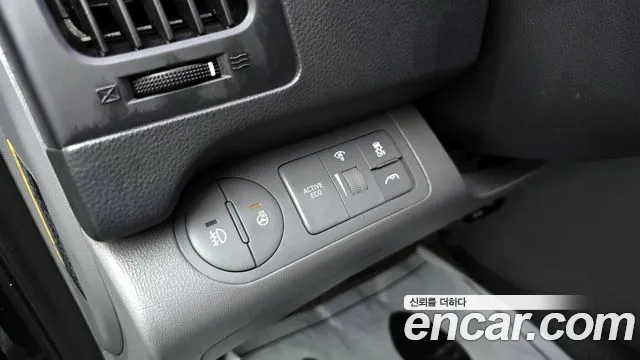 Hyundai Starex 2019 — фото 19
