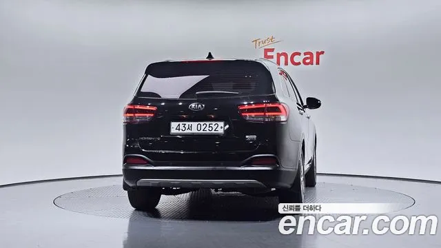 Kia Sorento 2016 — фото 4