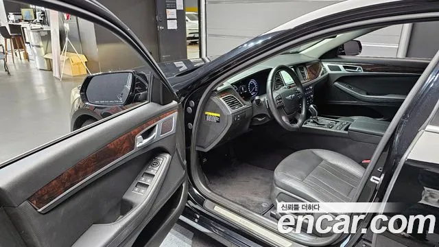 Hyundai Genesis 2015 — фото 13