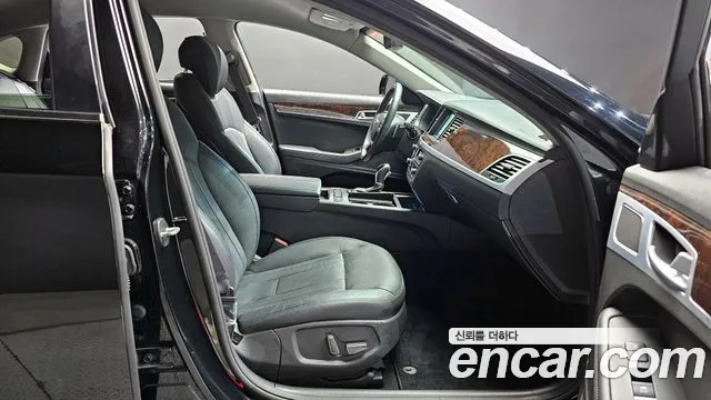 Hyundai Genesis 2015 — фото 17