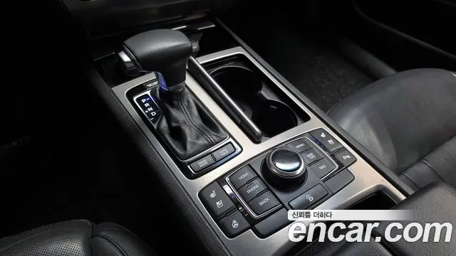 Hyundai Genesis 2016 — фото 9