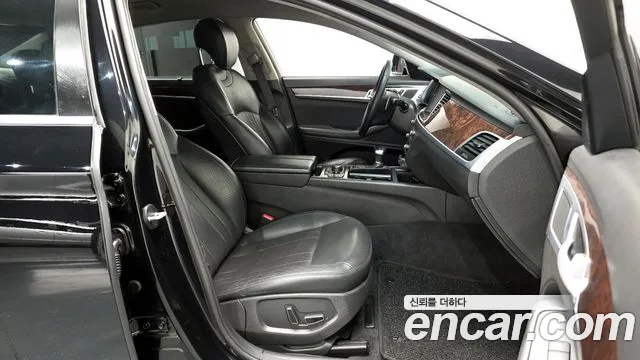 Hyundai Genesis 2016 — фото 11