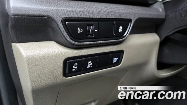 Kia Canival 2024 — фото 11