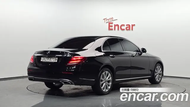 Mercedes-Benz E-Class 2020 — фото 1
