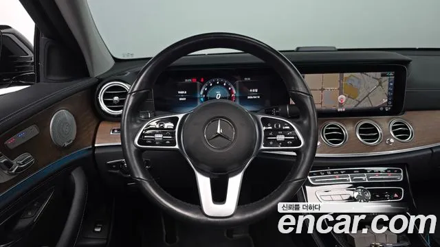 Mercedes-Benz E-Class 2020 — фото 18