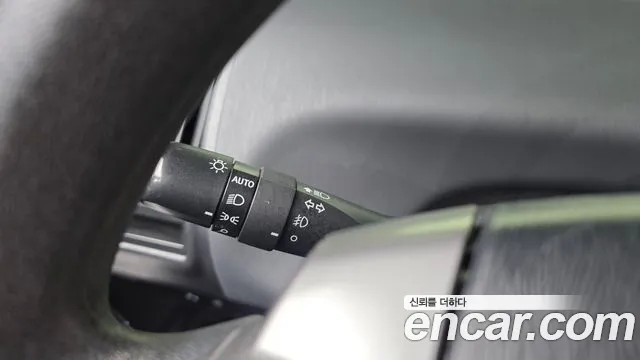 Toyota Prius 2015 — фото 16