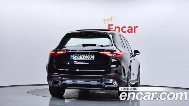 Mercedes-Benz GLC-Class 2023 — фото 4