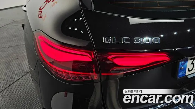 Mercedes-Benz GLC-Class 2023 — фото 9