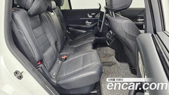 Mercedes-Benz GLS-Class 2023 — фото 17