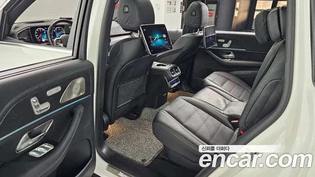 Mercedes-Benz GLS-Class 2023 — фото 16