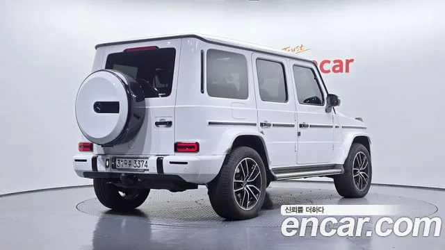 Mercedes-Benz G-Class 2023 — фото 2