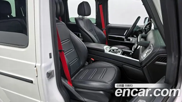 Mercedes-Benz G-Class 2023 — фото 18