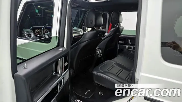 Mercedes-Benz G-Class 2023 — фото 16
