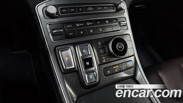 Hyundai Santafe 2021 — фото 9