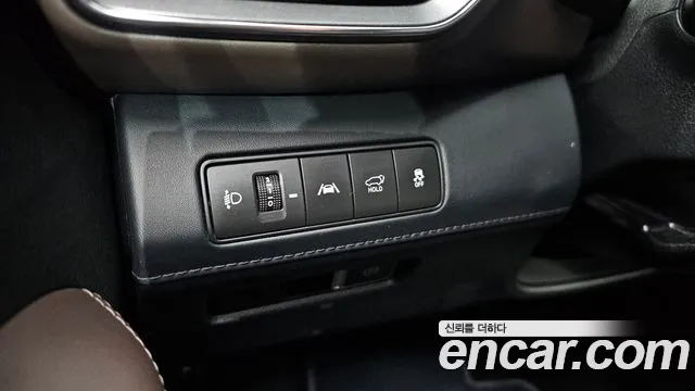 Hyundai Santafe 2021 — фото 16