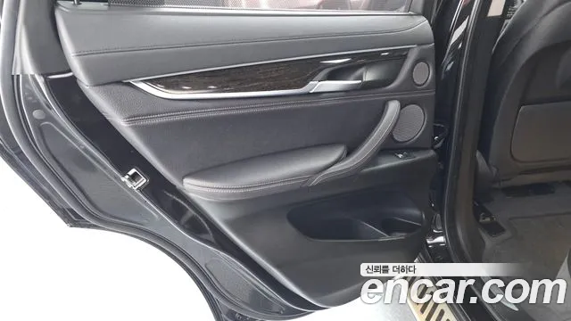 BMW X6 2017 — фото 15