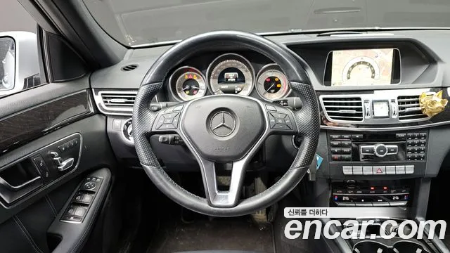 Mercedes-Benz E-Class 2014 — фото 13