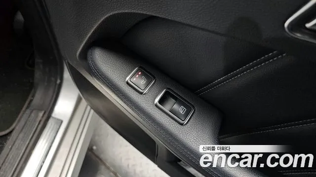 Mercedes-Benz E-Class 2014 — фото 19