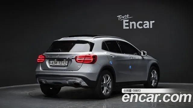Mercedes-Benz GLA-Class 2015 — фото 2