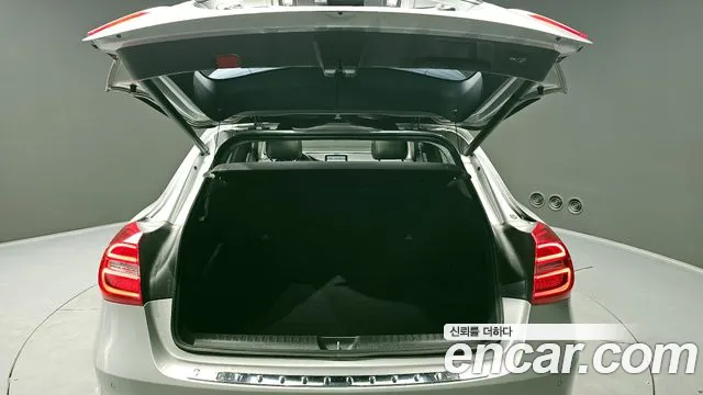 Mercedes-Benz GLA-Class 2015 — фото 20