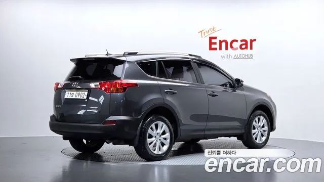 Toyota RAV4 2015 — фото 2