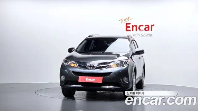 Toyota RAV4 2015 — фото 3