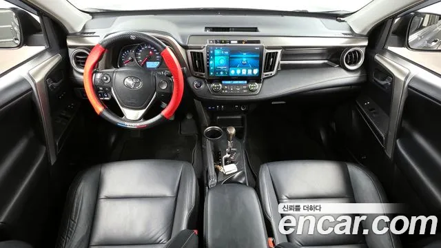 Toyota RAV4 2015 — фото 9