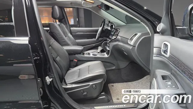 Jeep Cherokee 2019 — фото 17