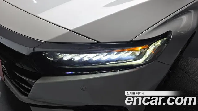 Honda Accord 2022 — фото 8