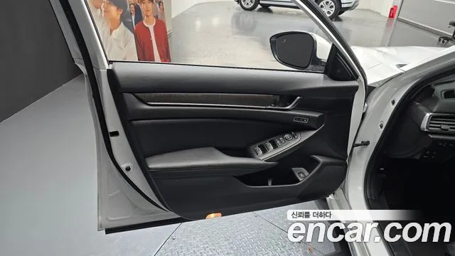 Honda Accord 2022 — фото 14