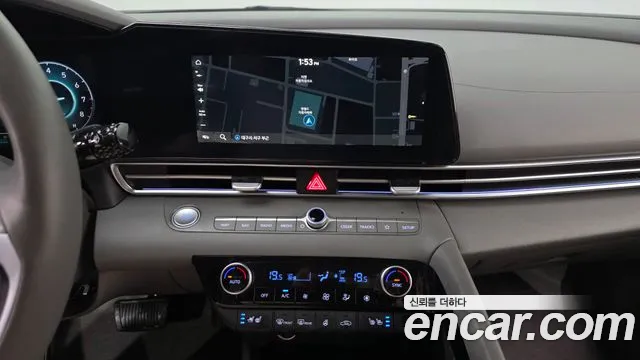 Hyundai AVANTE 2023 — фото 18