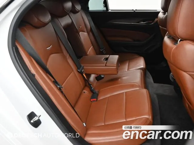 Cadillac CTS 2015 — фото 12