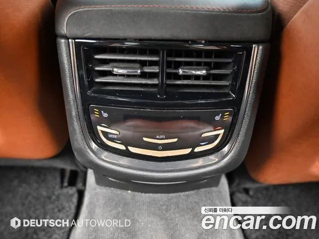Cadillac CTS 2015 — фото 16