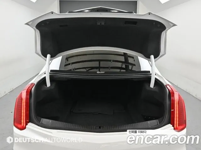 Cadillac CTS 2015 — фото 19