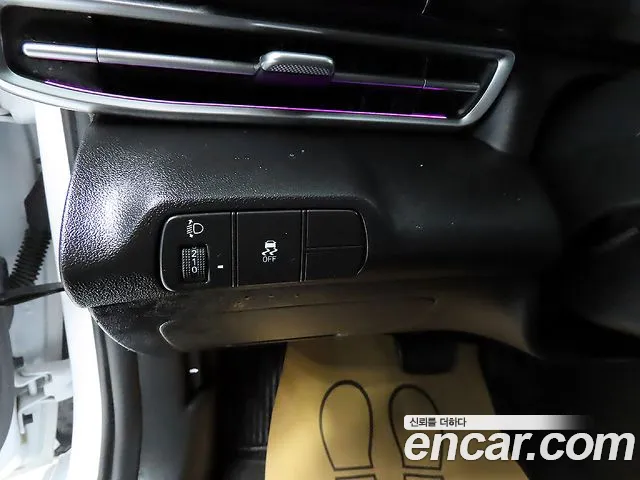 Hyundai AVANTE 2024 — фото 16
