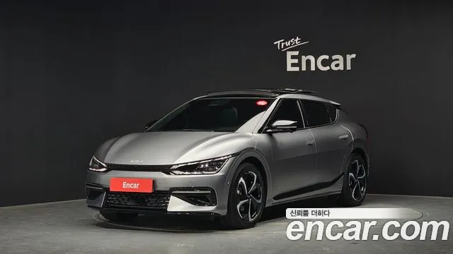 Kia EV6 2022 — фото 1
