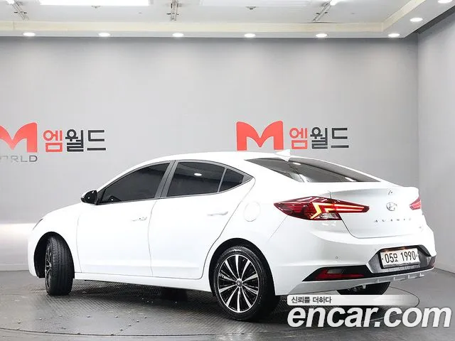 Hyundai AVANTE 2019 — фото 4